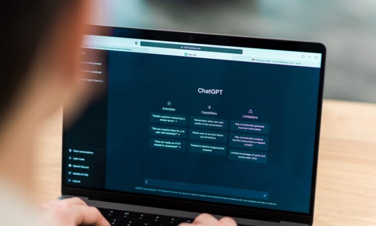 Создатель ChatGPT наймет работника, который будет отслеживать угрозы от ИИ