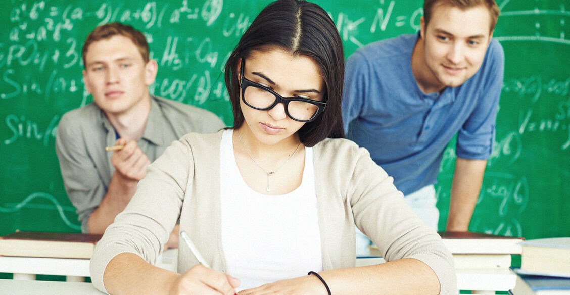 Зачет вместо ЕГЭ и четыре экзамена вместо трех. Что может измениться в образовании в 2026–2027
