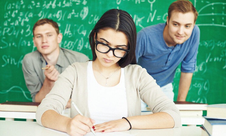 Зачет вместо ЕГЭ и четыре экзамена вместо трех. Что может измениться в образовании в 2026–2027