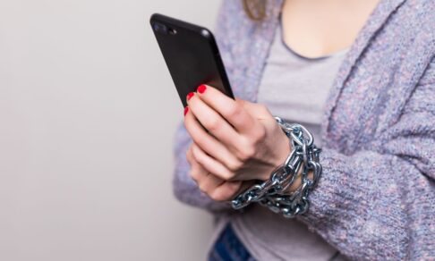 Потерпевшие от телефонных мошенников получили право выбора суда