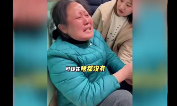 В Китае родители пересылают детям ИИ-видео с плачущими бездетными женщинами