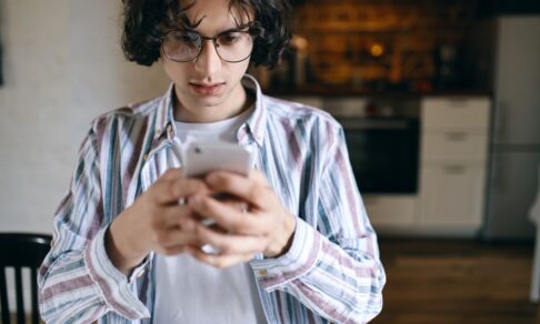 Врачи: частое общение с ИИ может вызвать психоз