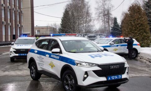 В Ярославле 10-летний ребенок сел за руль иномарки