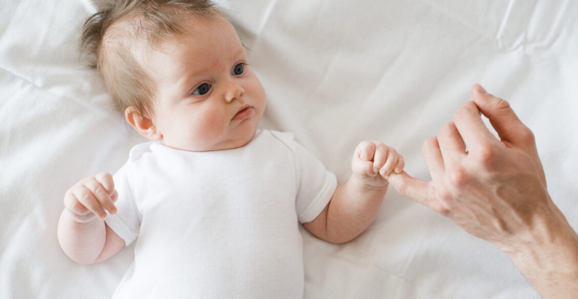 В России могут усложнить процедуру регистрации детей, родившихся вне роддома