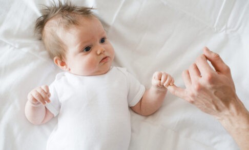 В России могут усложнить процедуру регистрации детей, родившихся вне роддома