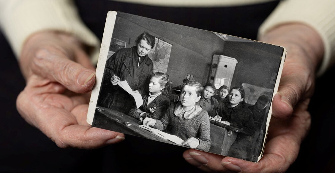 «Учителя падали без сил прямо на уроке». Как работали школы в блокадном Ленинграде