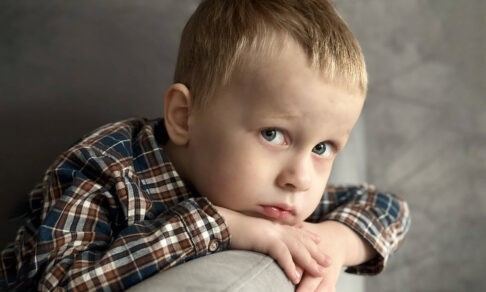 Под кожей у 5-летнего Тимофея врачи обнаружили около сотни мелких новообразований