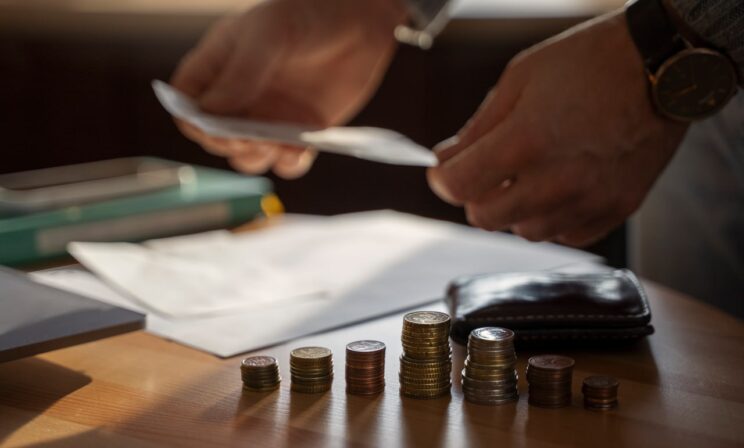 На «Госуслугах» открыли свободный доступ к реестру алиментщиков