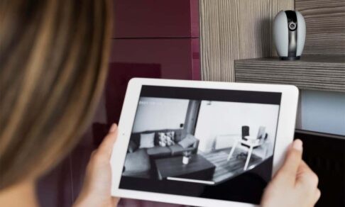 «В классе есть камера, но она не работает». Можно ли убедить школу включить видеонаблюдение?