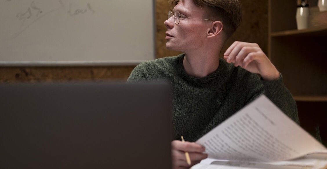 Ответы на ЕГЭ, ОГЭ и Всероссийскую олимпиаду попадут в реестр запрещенной информации. Что думают об этом учителя