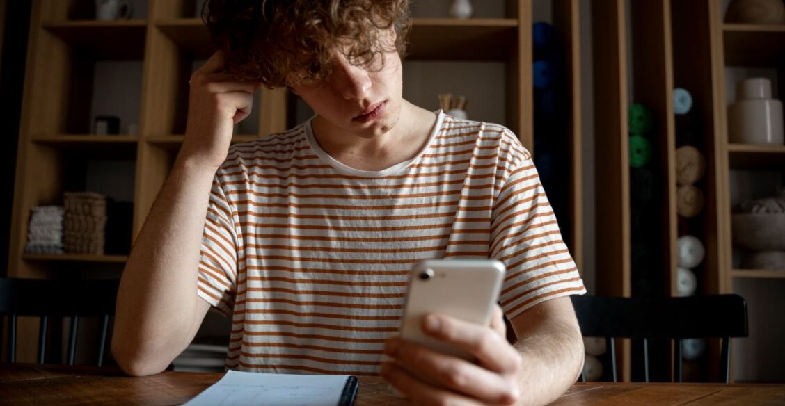 В Госдуме допустили полную блокировку WhatsApp в 2026 году