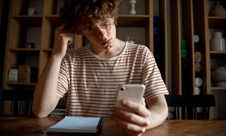 В Госдуме допустили полную блокировку WhatsApp в 2026 году