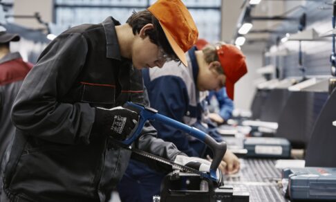 Путин поручил пересмотреть наименование «среднее профессиональное образование»