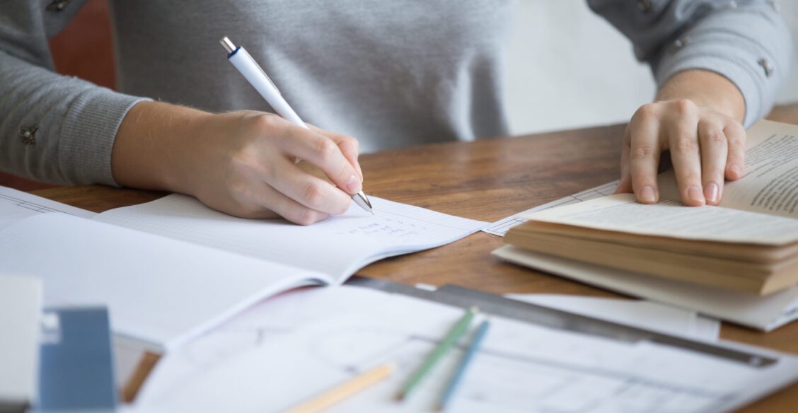 Рособрнадзор и Генпрокуратура создали совместный механизм защиты ЕГЭ от мошенников