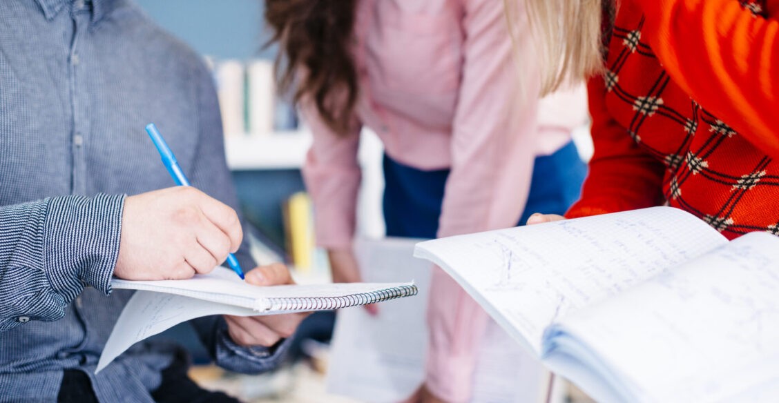 Студентам могут разрешить пересдачу экзамена без потери стипендии