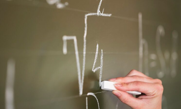 Исследование: школьники с лишним весом хуже справляются с математикой