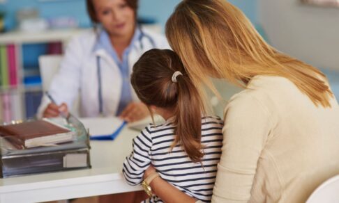 В России изменят правила лечения детей в поликлиниках и стационарах