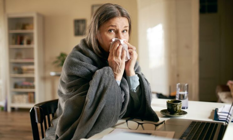 Заболеваемость ОРВИ в России выросла почти на 10% за неделю