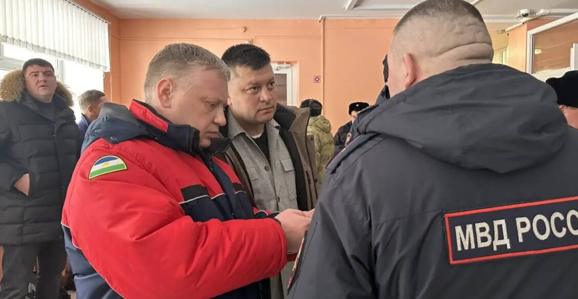 В Уфе девятиклассник напал на школу с травматическим оружием