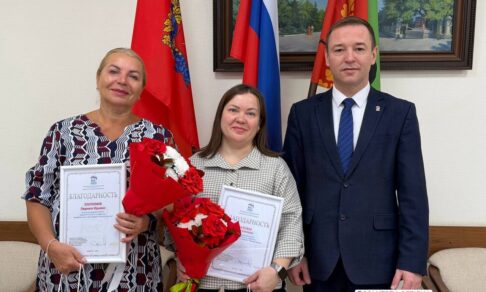 Оренбургские воспитатели, защитившие детей от нападения, получат по 500 тысяч рублей