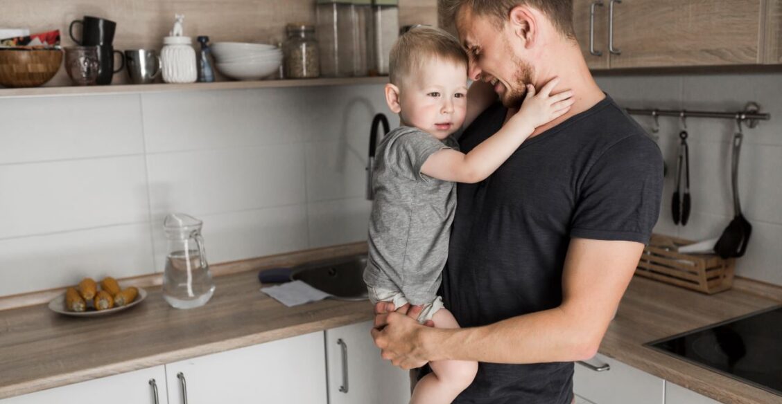 Верховный суд признал законным уход в отпуск по уходу за ребенком с первого дня работы