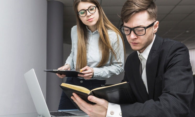 Хочу стать юристом, но мама против. Где лучше учиться?