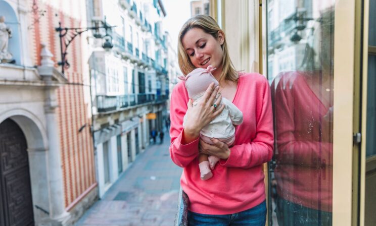 В Госдуме предложили закрепить право женщин кормить грудью в общественных местах