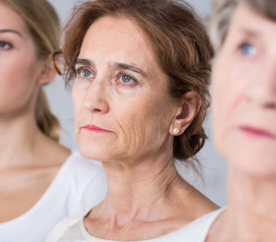 «Ухаживаю за больной мамой, забочусь о взрослых детях, а сама – как прослойка в бутерброде»