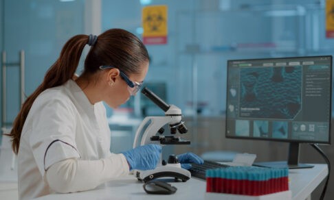 Женщины в России смогут сдавать анализ на ВПЧ на первом этапе диспансеризации