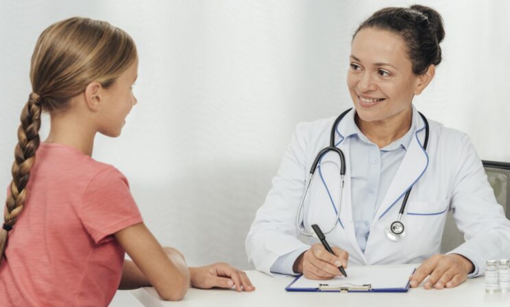 Депутаты предложили ввести обязательный осмотр психиатра для школьников с 12 лет