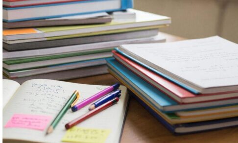 В Минпросвещения опровергли введение обязательного изучения второго иностранного языка