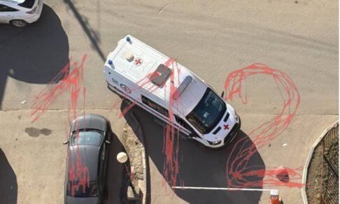 Прохожие спасли младенца, выпавшего из окна в Подмосковье