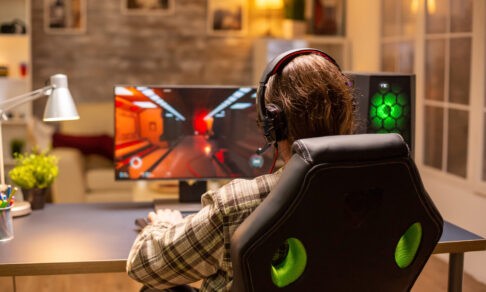 Тайваньский студент впал в кому погиб после четырех дней непрерывной игры в компьютер