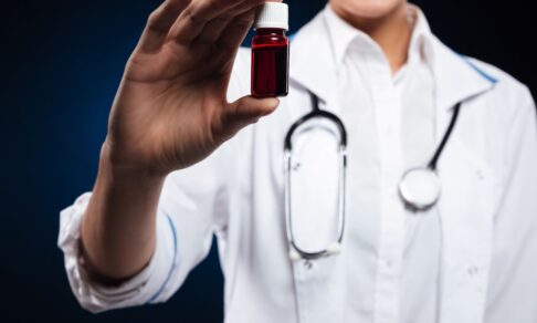 Минздрав решит, давать ли онкобольным лекарство «последней надежды»