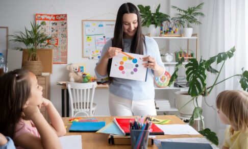 ВЦИОМ: 96% российских родителей довольны детскими садами и воспитателями