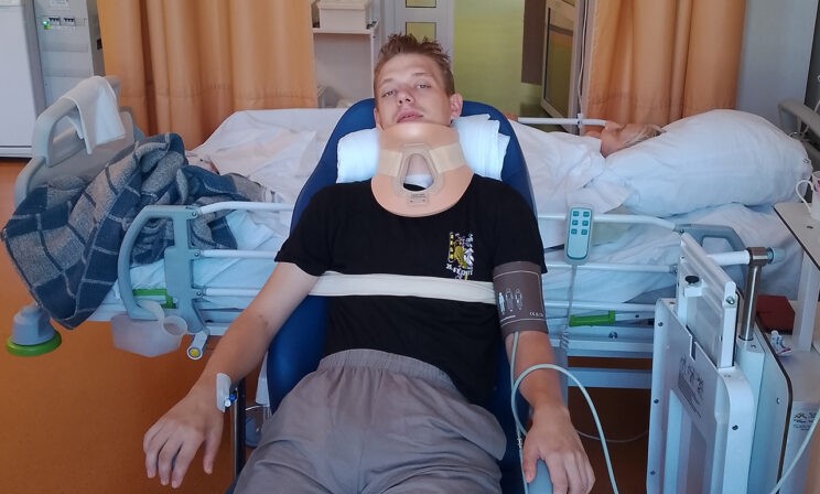 «Я всплыл вверх спиной». Молодой моряк сломал позвоночник в родном озере