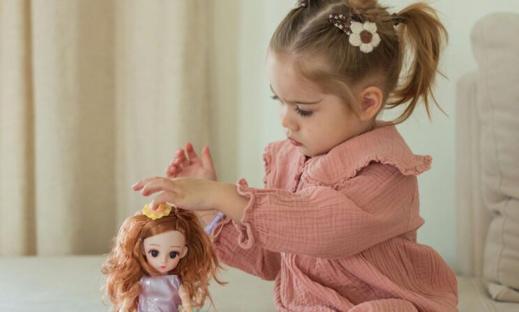 Психологи рассказали о влиянии кукол на формирование идеалов красоты у девочек
