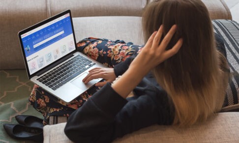 Запись в школу и повышение пенсий. Новые законы апреля