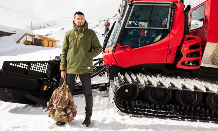 Опрос: каждый пятый работающий россиянин готов поехать на вахту