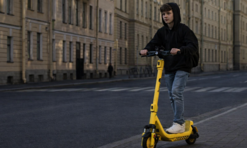 В Люберцах и соседних поселках полностью запретили аренду электросамокатов