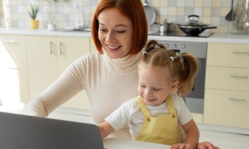 Совфед одобрил отмену испытательного срока для матерей с детьми до трех лет