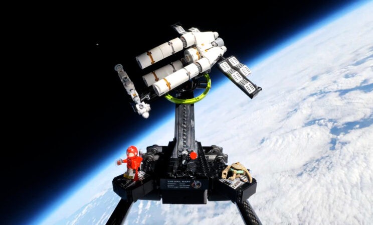 Набор Lego попал в Книгу рекордов Гиннесса после запуска в стратосферу