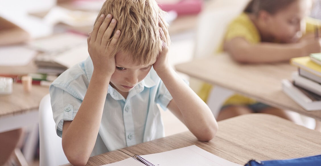 «Учитель проводит контрольные перед каникулами, а дети не успевают исправить плохие оценки»