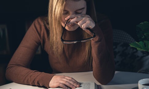 «Нашла дневник дочери. Читать или нет, если подозреваешь проблемы?»