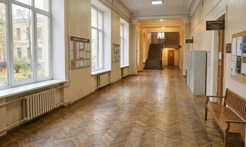Шанинка окончательно лишилась права вести образовательную деятельность