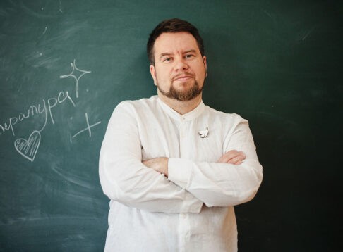 «Отбить желание читать легко: только классика по программе и моральные уроки»