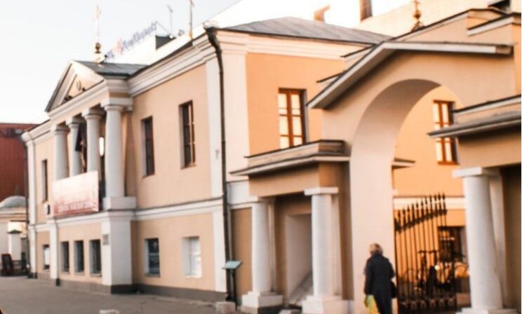 «У нас появился недоброжелатель»: в храм на Урале пришел мужчина с пистолетом