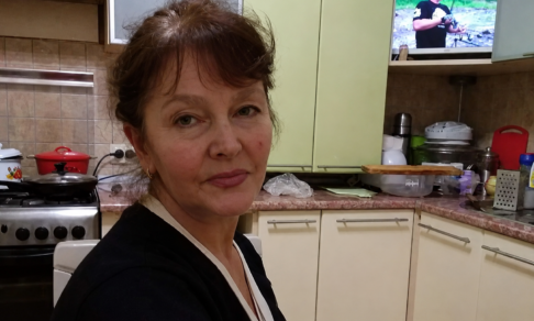 «Распахнула руки, а он летит»: 71-летняя калининградка спасла малыша, выпавшего из окна