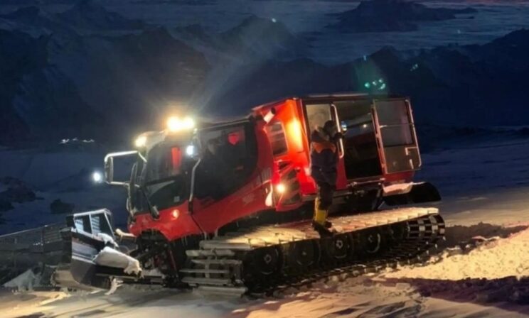 На Эльбрусе спасли сразу две группы альпинистов из 14 человек