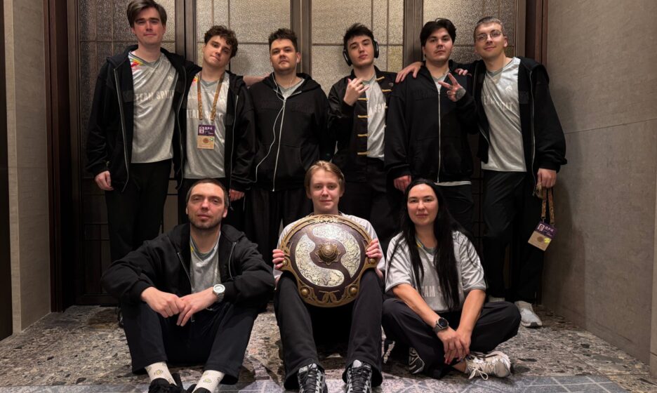 Российские киберспортсмены в третий раз выиграли главный турнир по игре Dota 2
